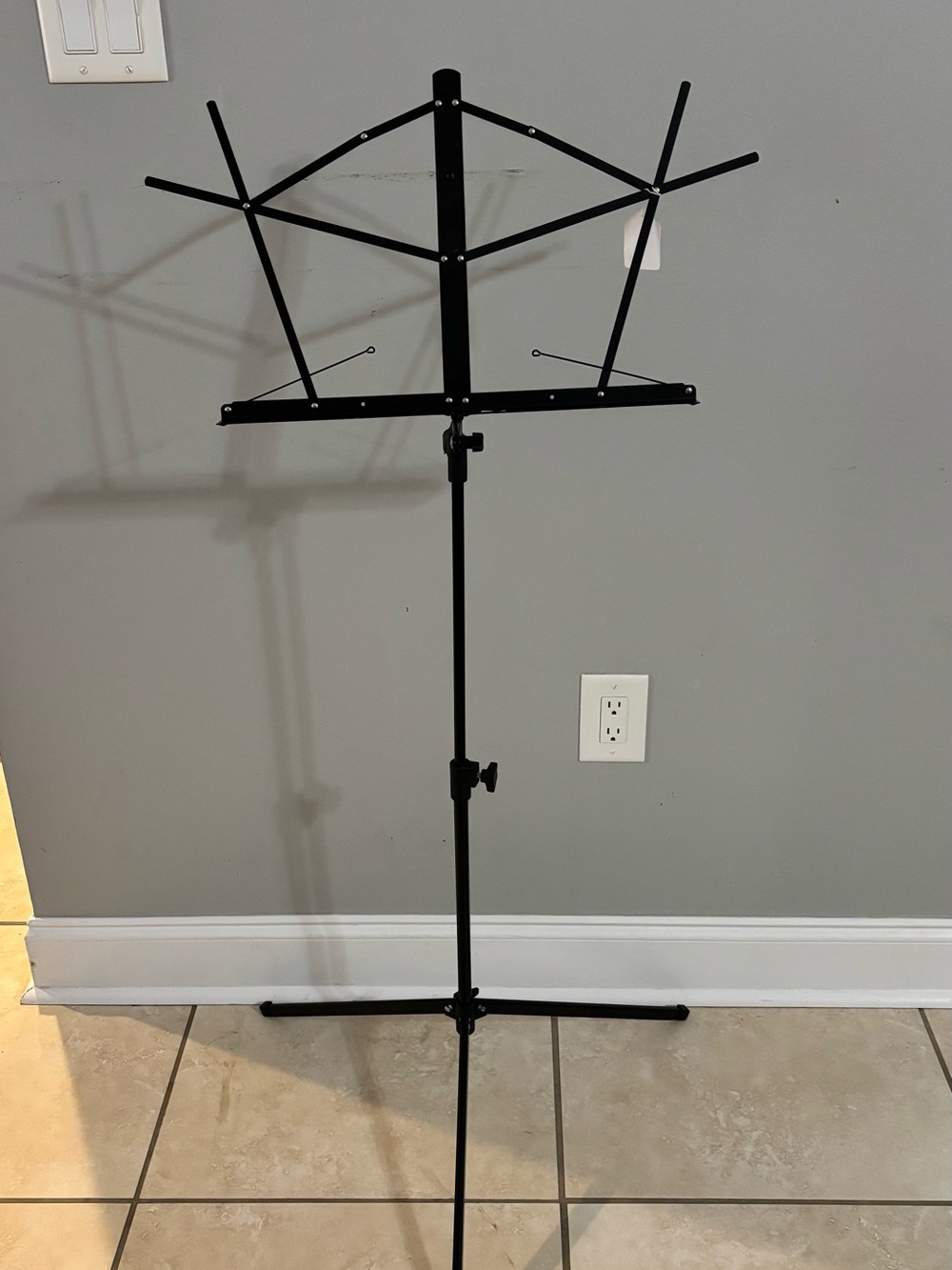 On stage Adjustable compacts Black Foldable Music Stand
